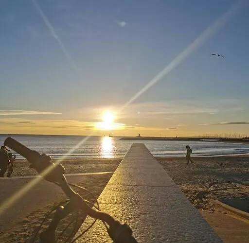 De 50m2 à 2 Pas Du Port Et Plage! La Grande-Motte